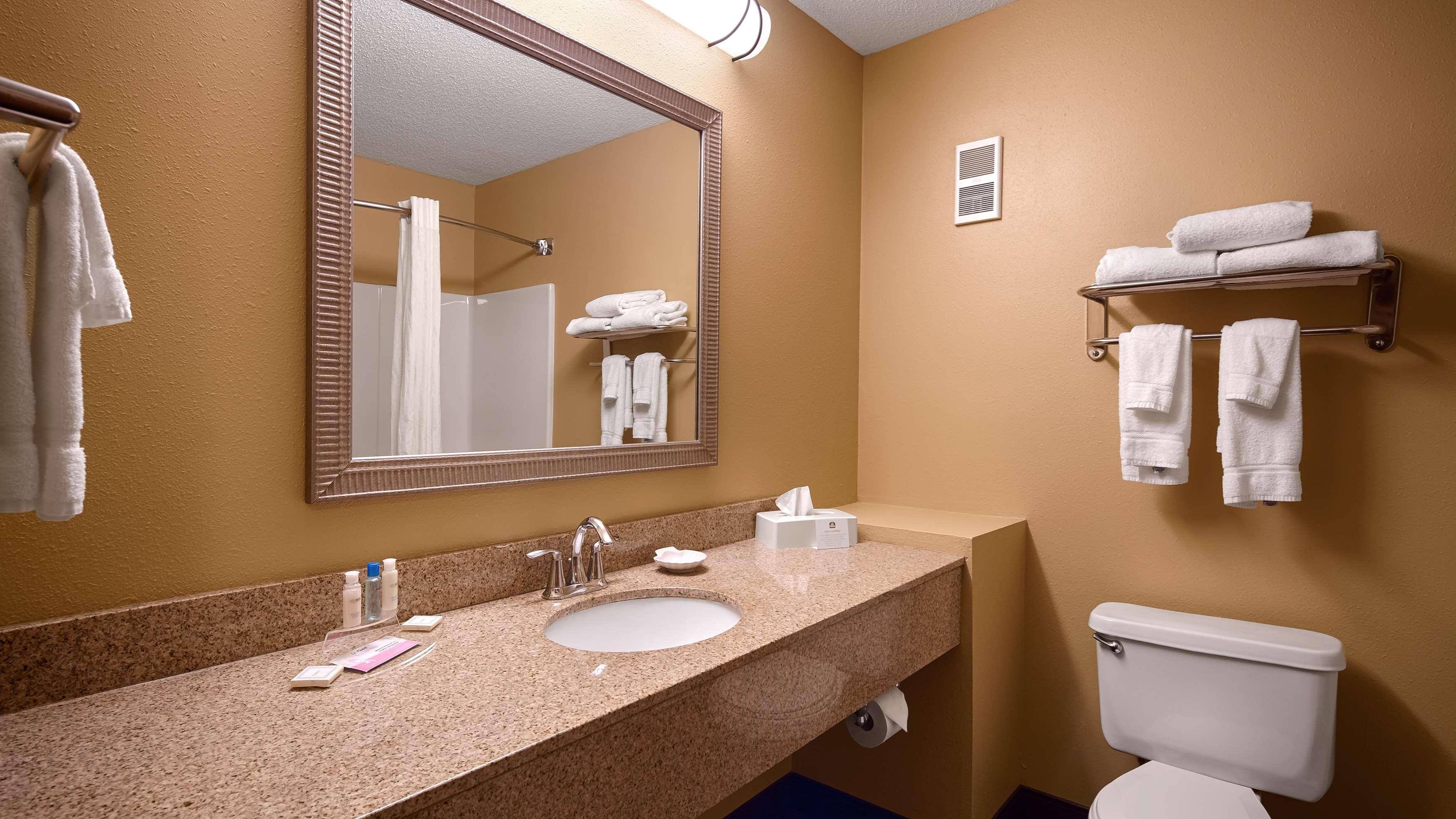 Best Western Plus Executive Inn St. Marys Bagian luar foto